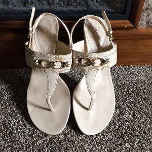 MUST GO Coach sandals